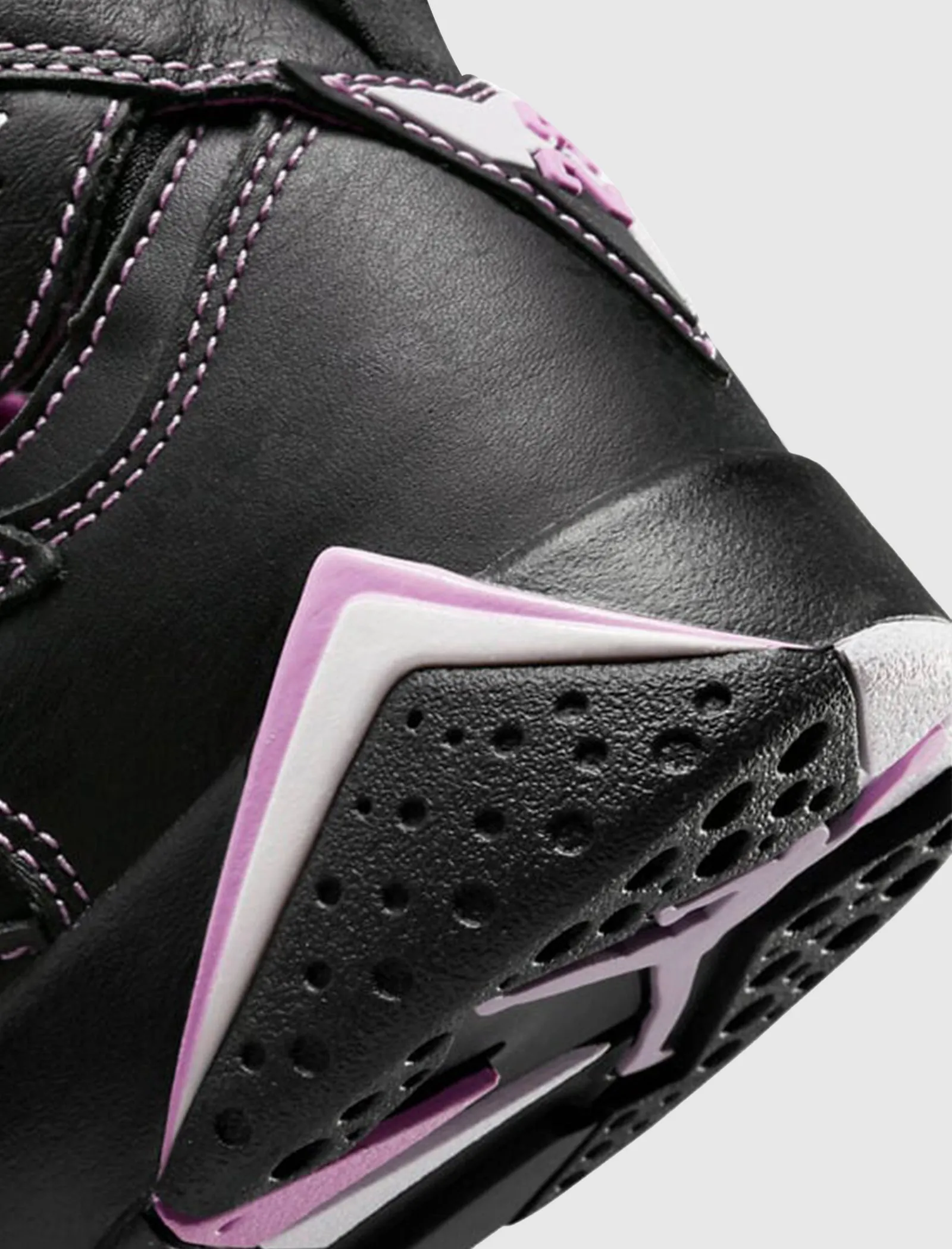 AIR JORDAN 7 RETRO "BARELY GRAPE" GS