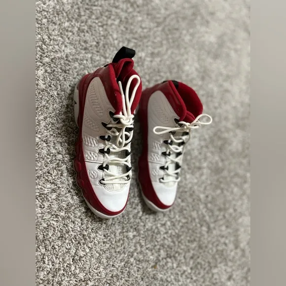 AIR JORDAN RETRO 9 GYM RED BASKETBALL SNEAKERS youth BOYS SIZE 6Y