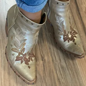 Ariat Topaz Western