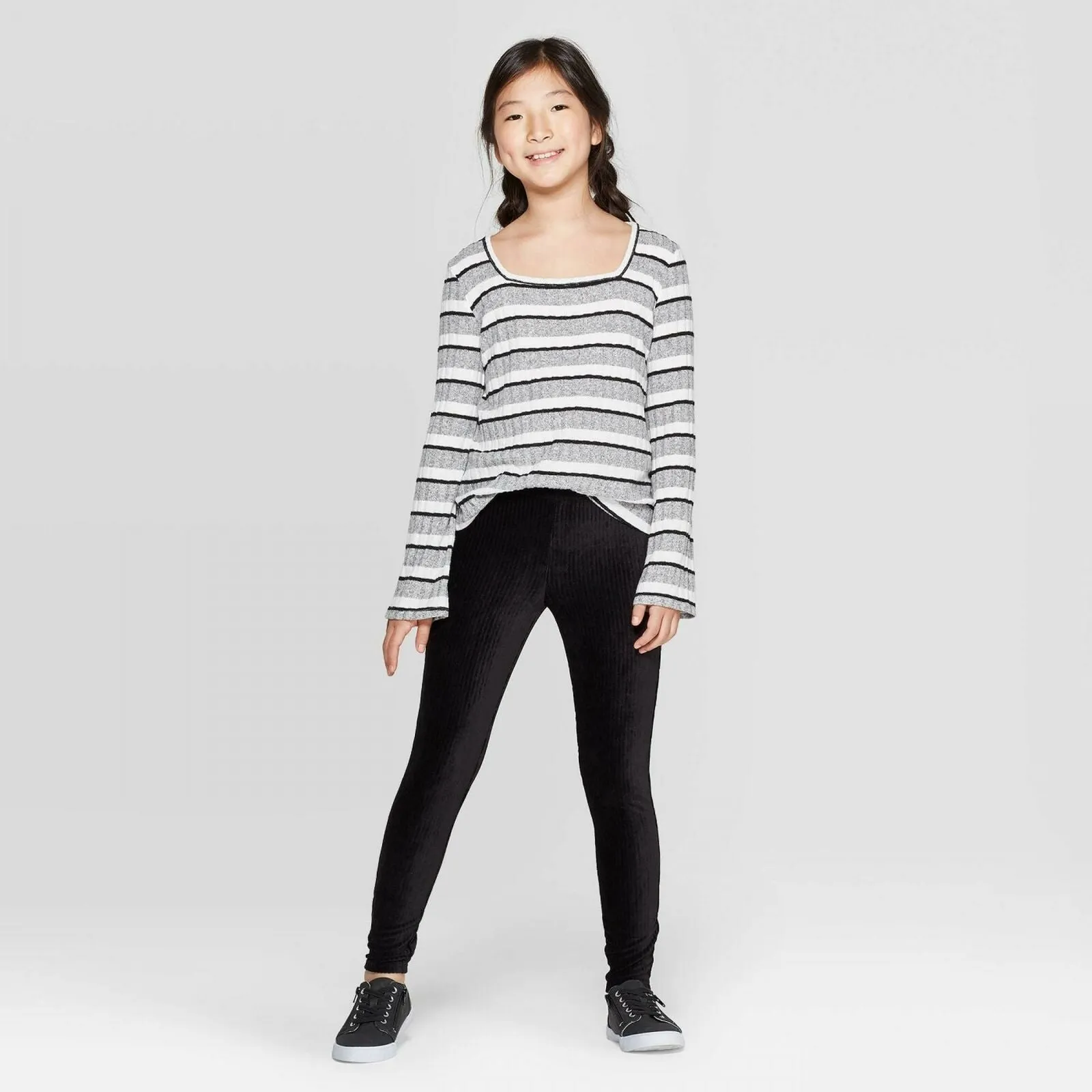 Art Class Girls' Long Sleeve Squareneck Top