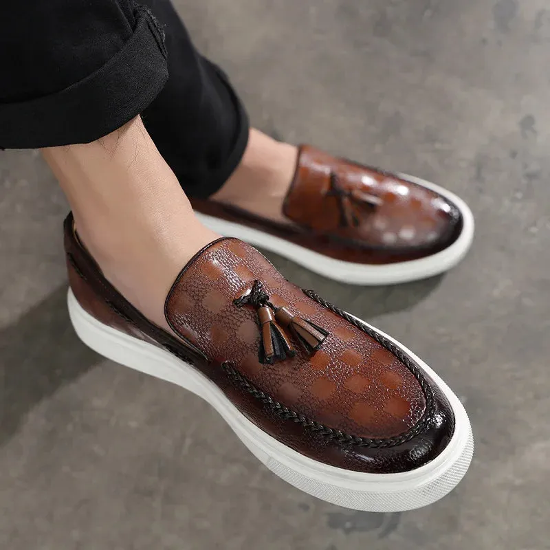 British-style loafers with tassels