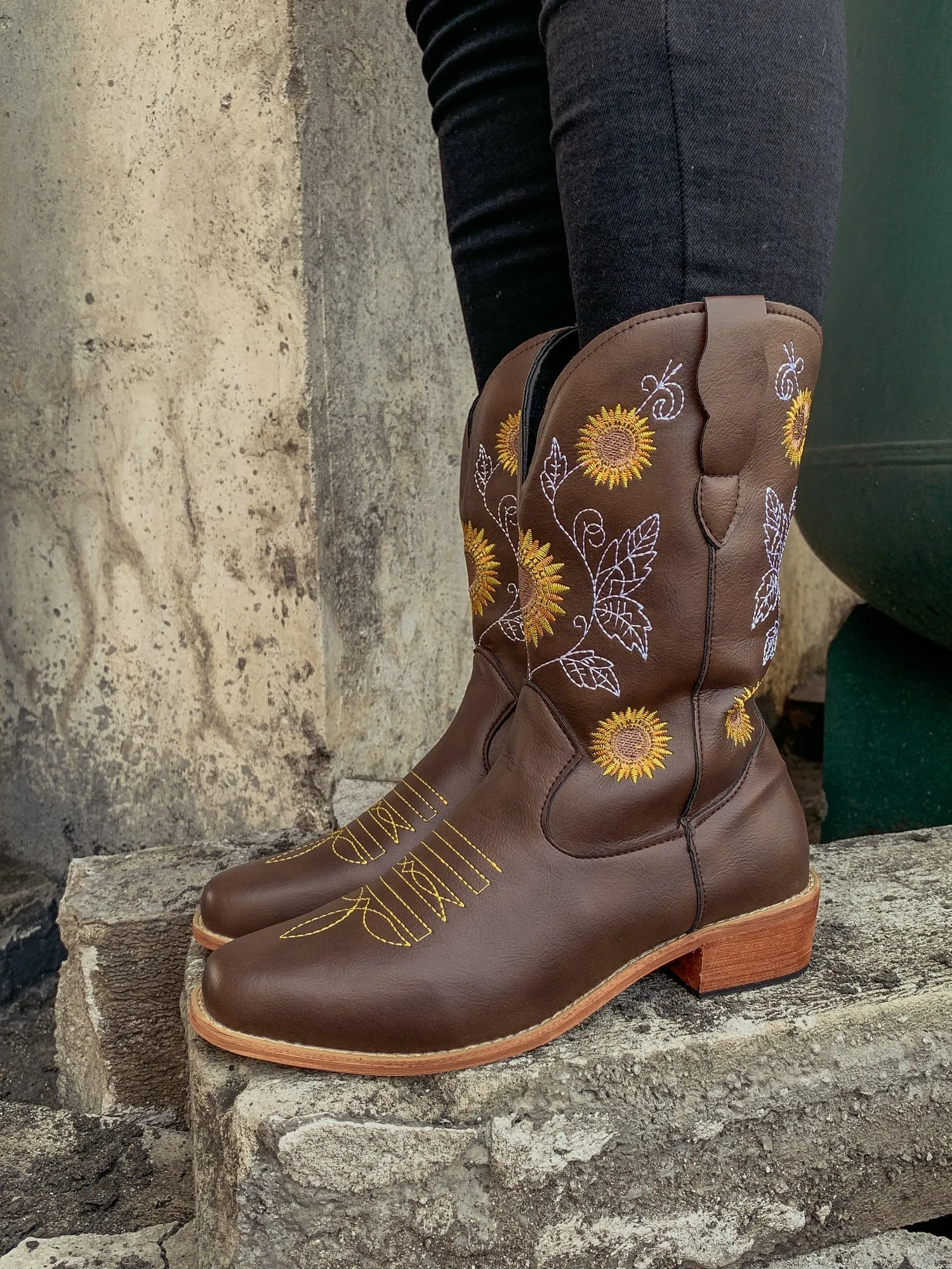 Brown Sunflower Embroidered Cowboy Knee Boots