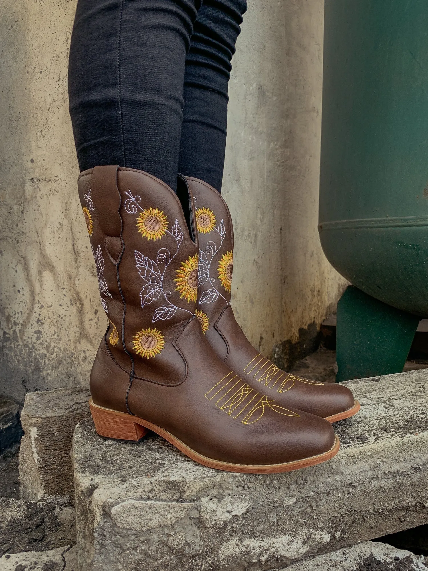 Brown Sunflower Embroidered Cowboy Knee Boots