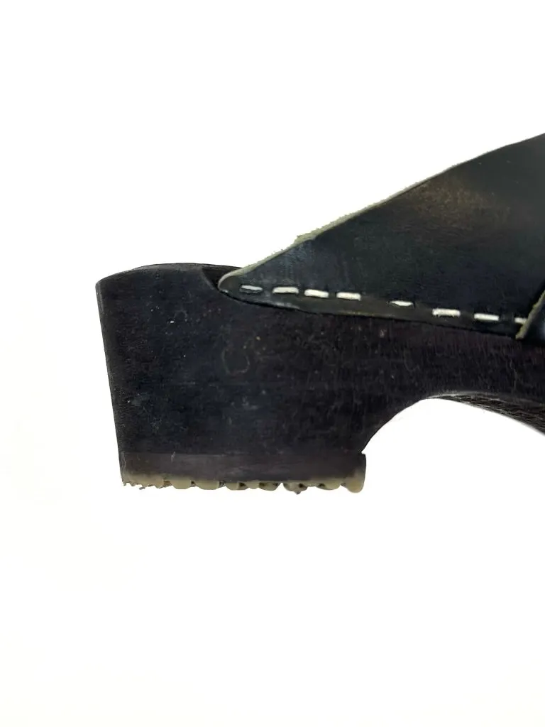 Bryr Gwen Leather Clogs