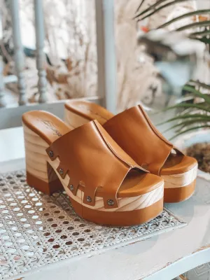 CASSIS CLOG