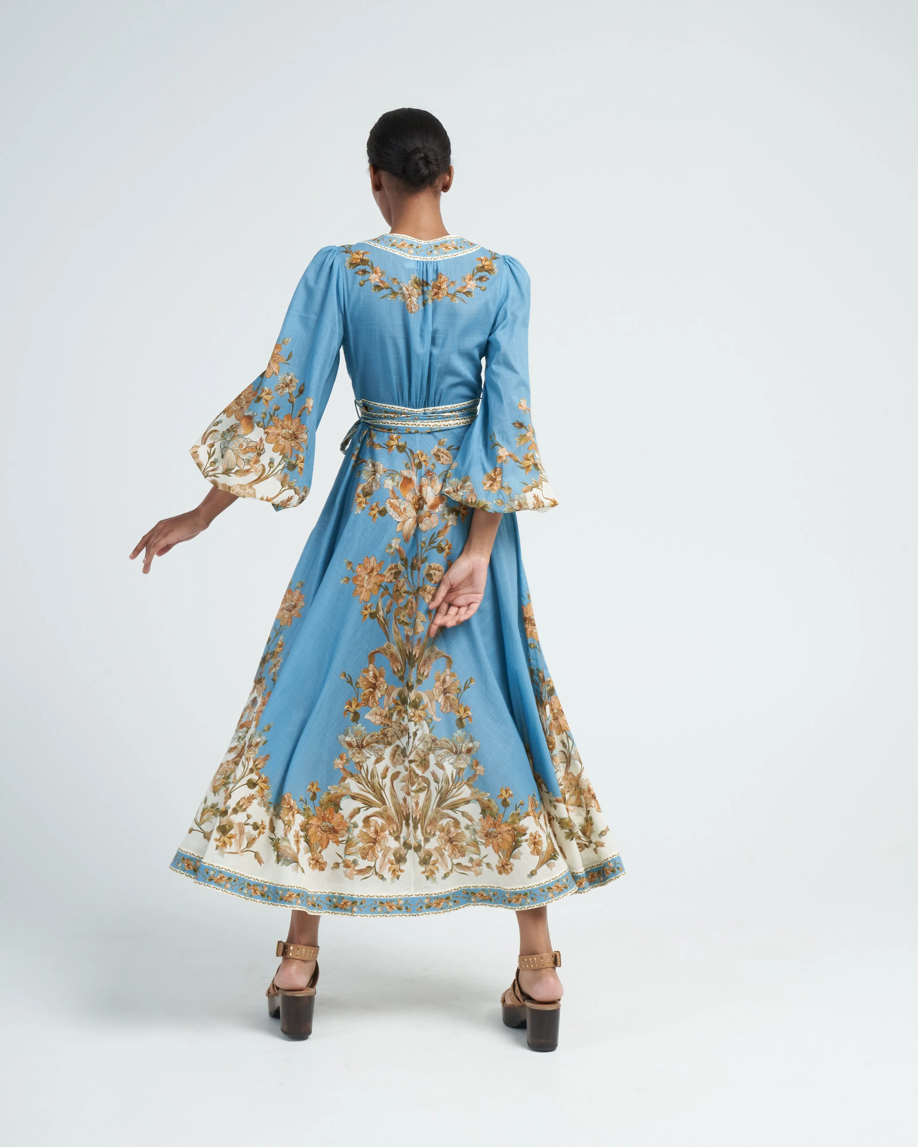 chintz wrap midi dress - blue daisy floral