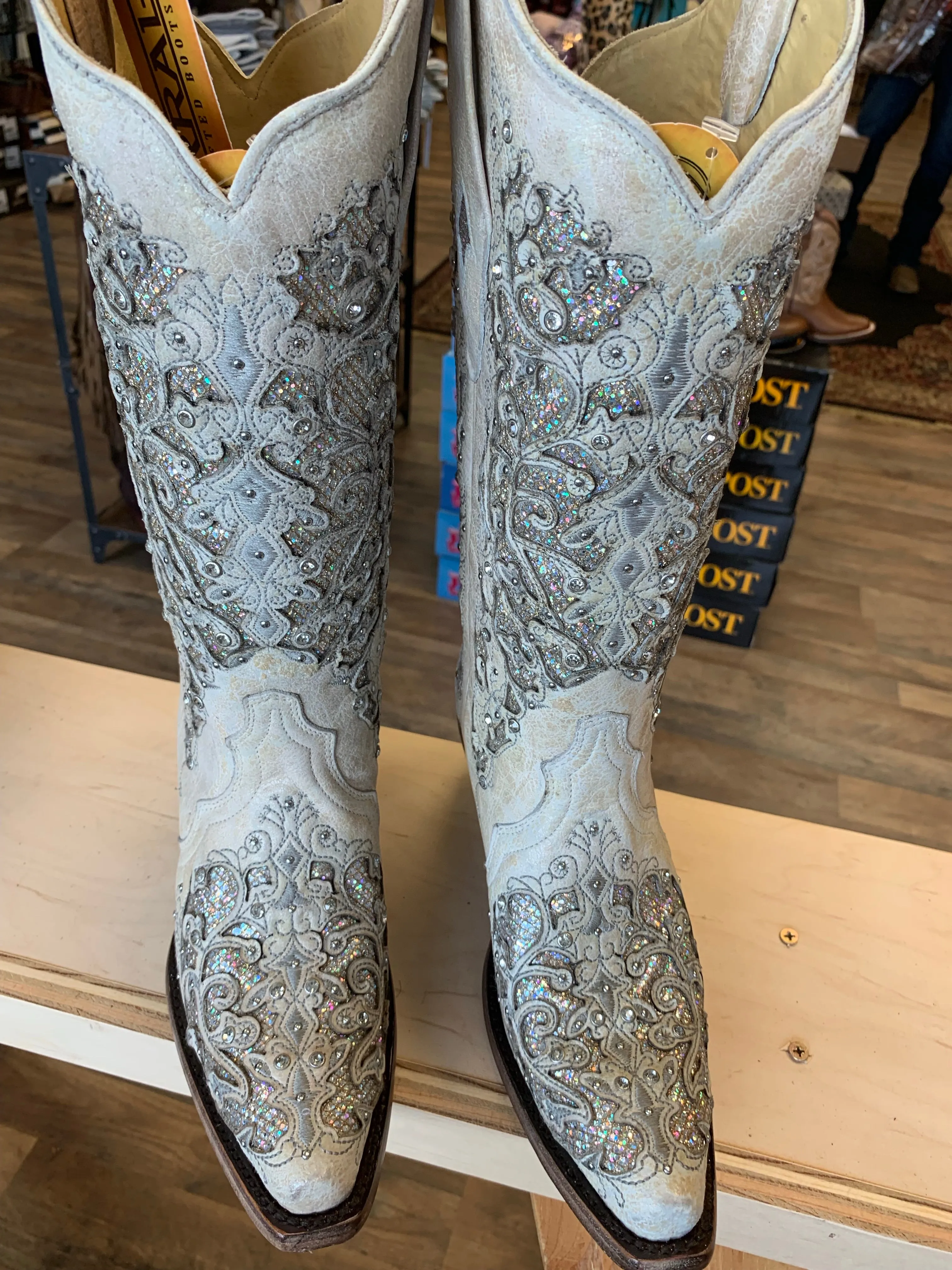 Corral White Glitter Inlay and Crystals A3322