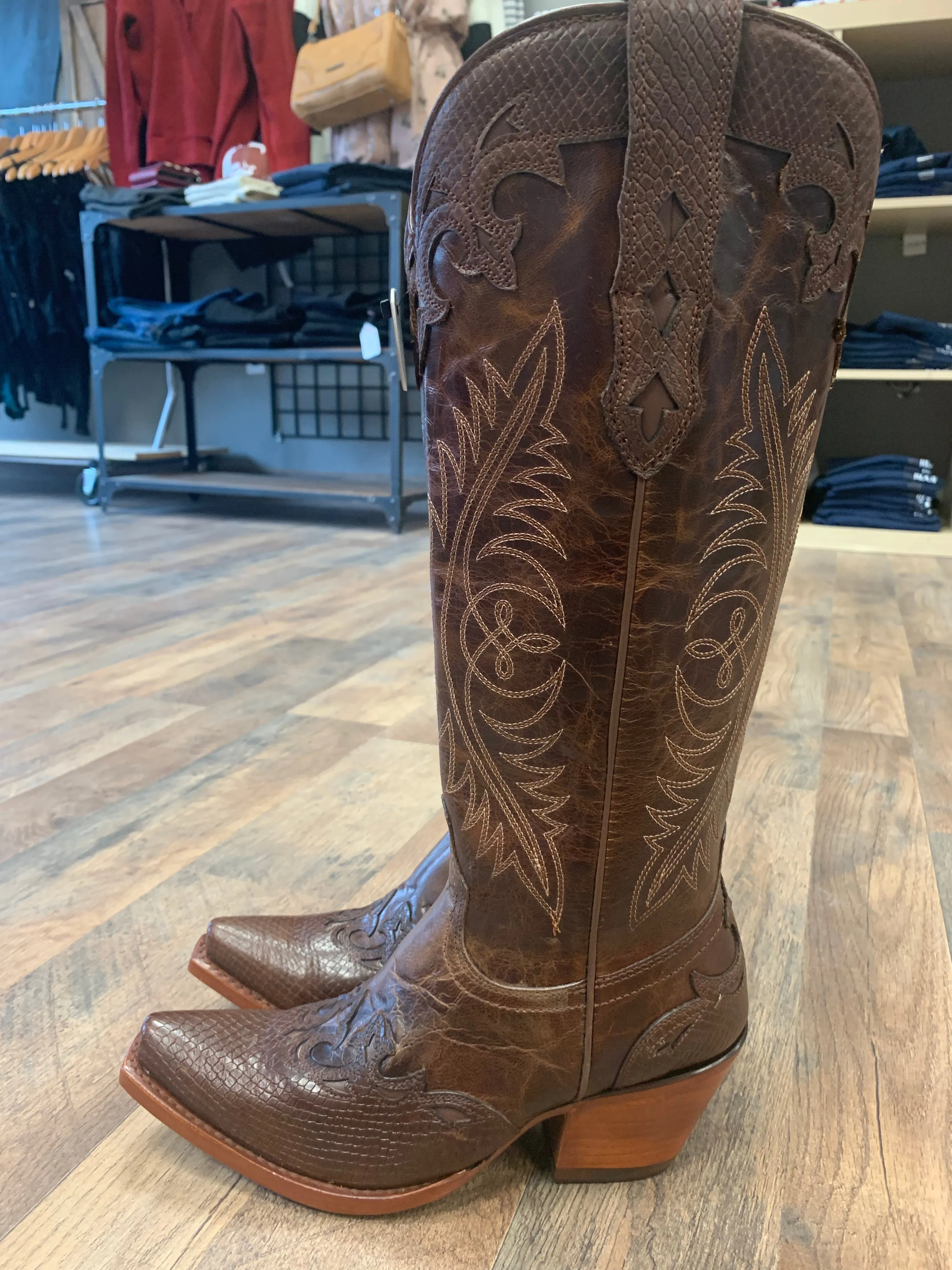 Geneva StretchFit Western Boot