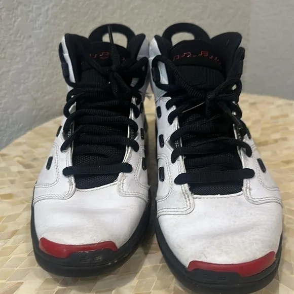 Jordan kids sneakers size 7 y