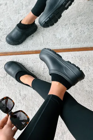 My Version Of Paradise Ankle Knit Rubber Clogs (Black)