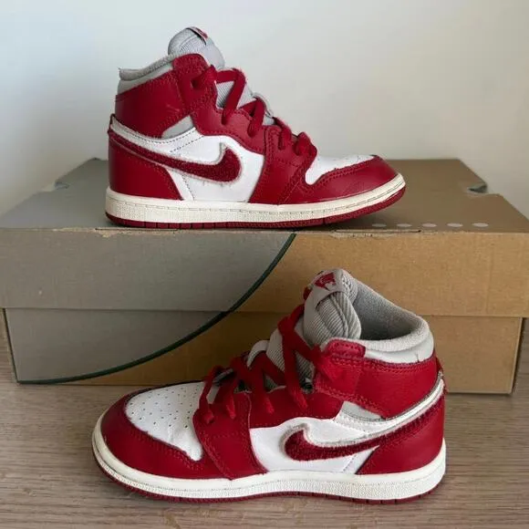 Nike Air Jordan 1 Retro High OG Varcity Red Toddler Sneakers- SZ 10 C