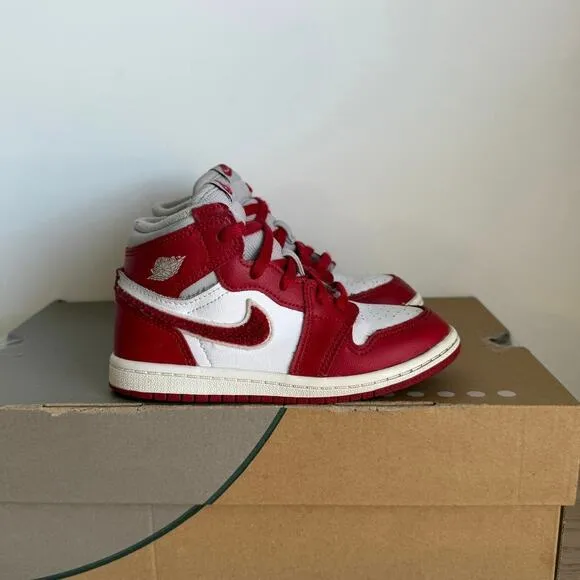 Nike Air Jordan 1 Retro High OG Varcity Red Toddler Sneakers- SZ 10 C