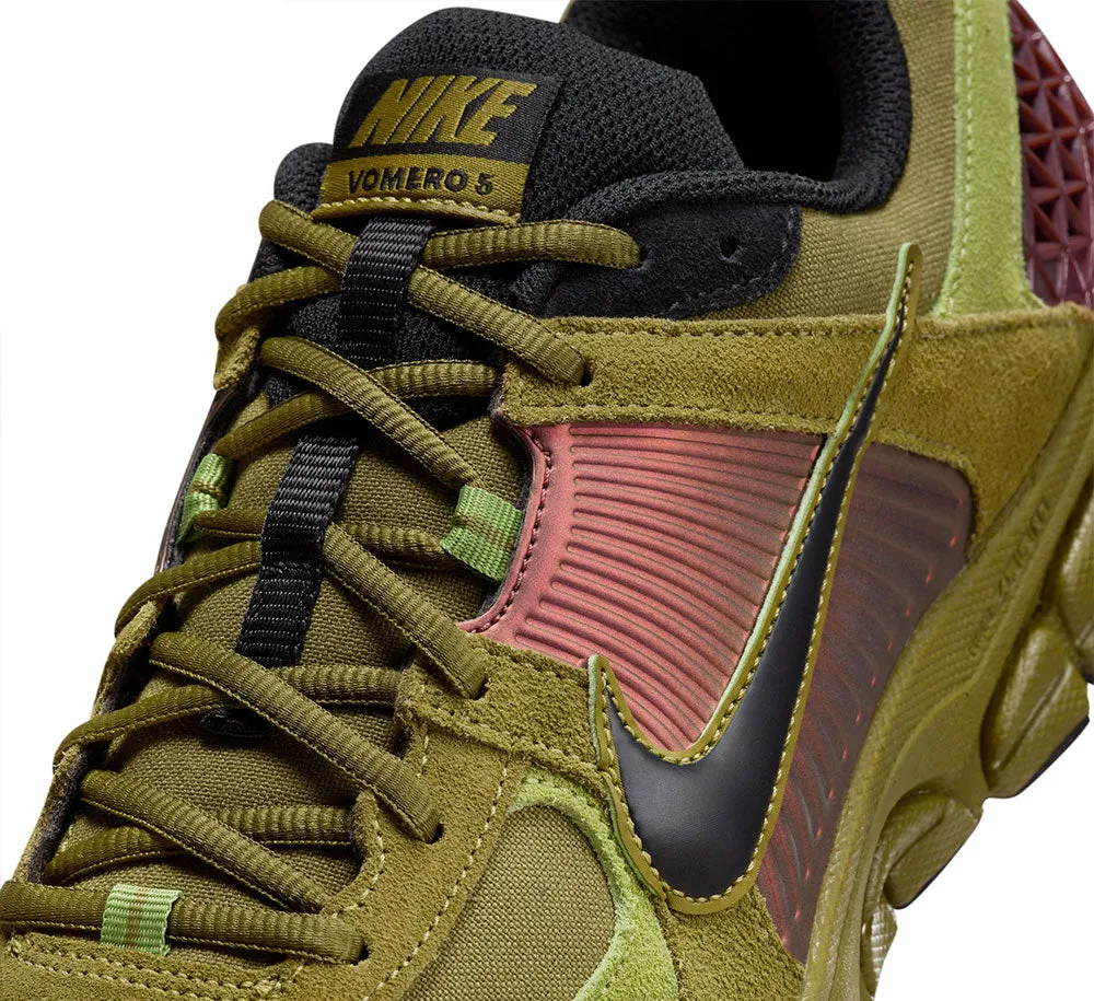 NIKE ZOOM VOMERO 5