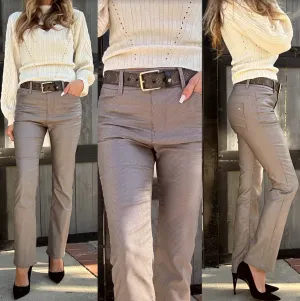 Novel Taupe