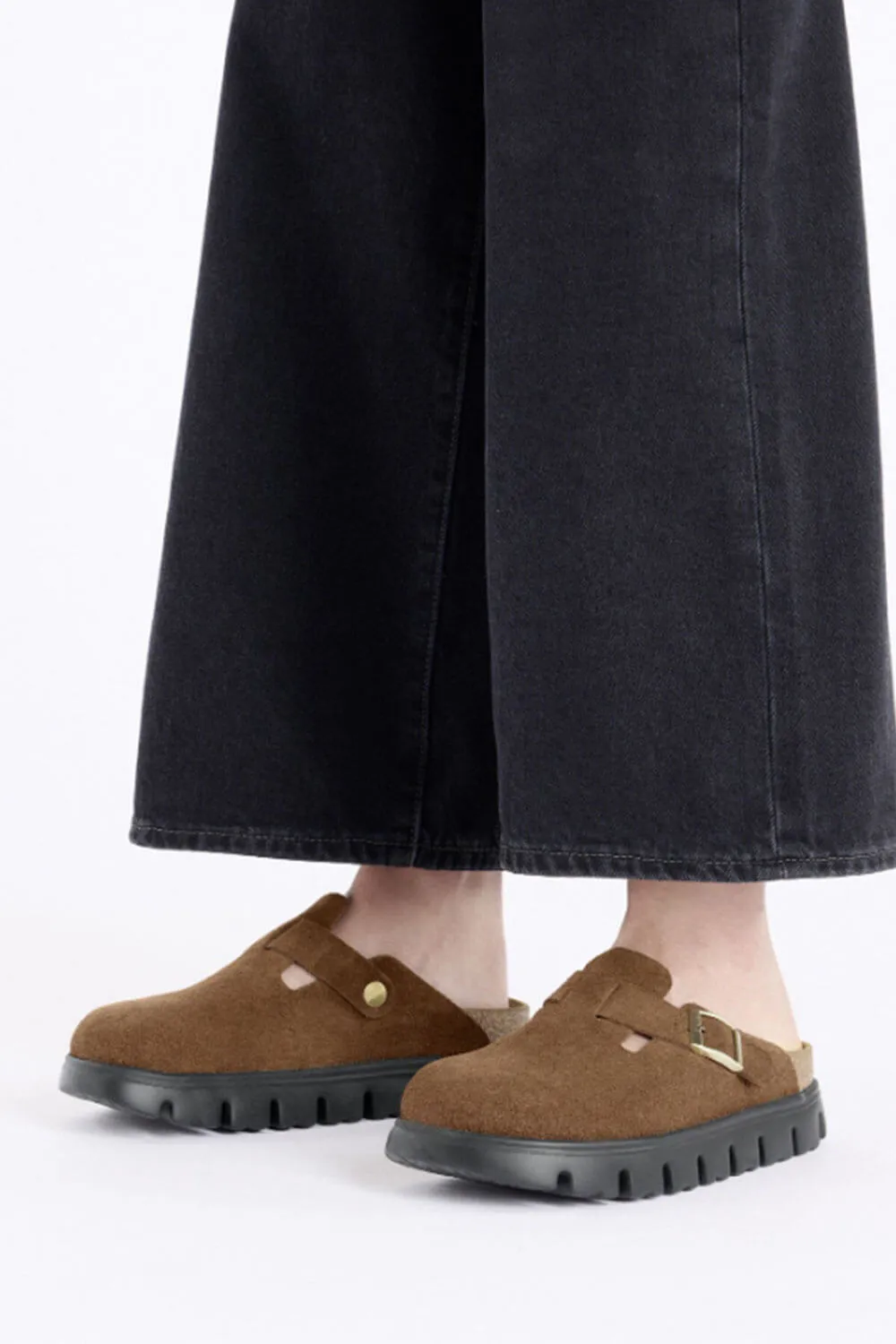 Papillio by Birkenstock Boston Chunky Suede Clogs for Women in Dark Tea | 1028402