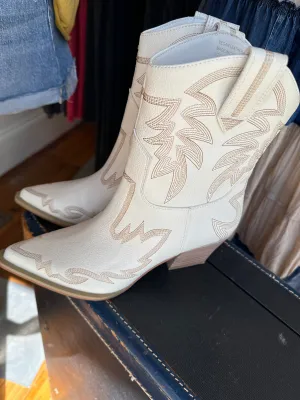 The Nantes Cowboy Boots