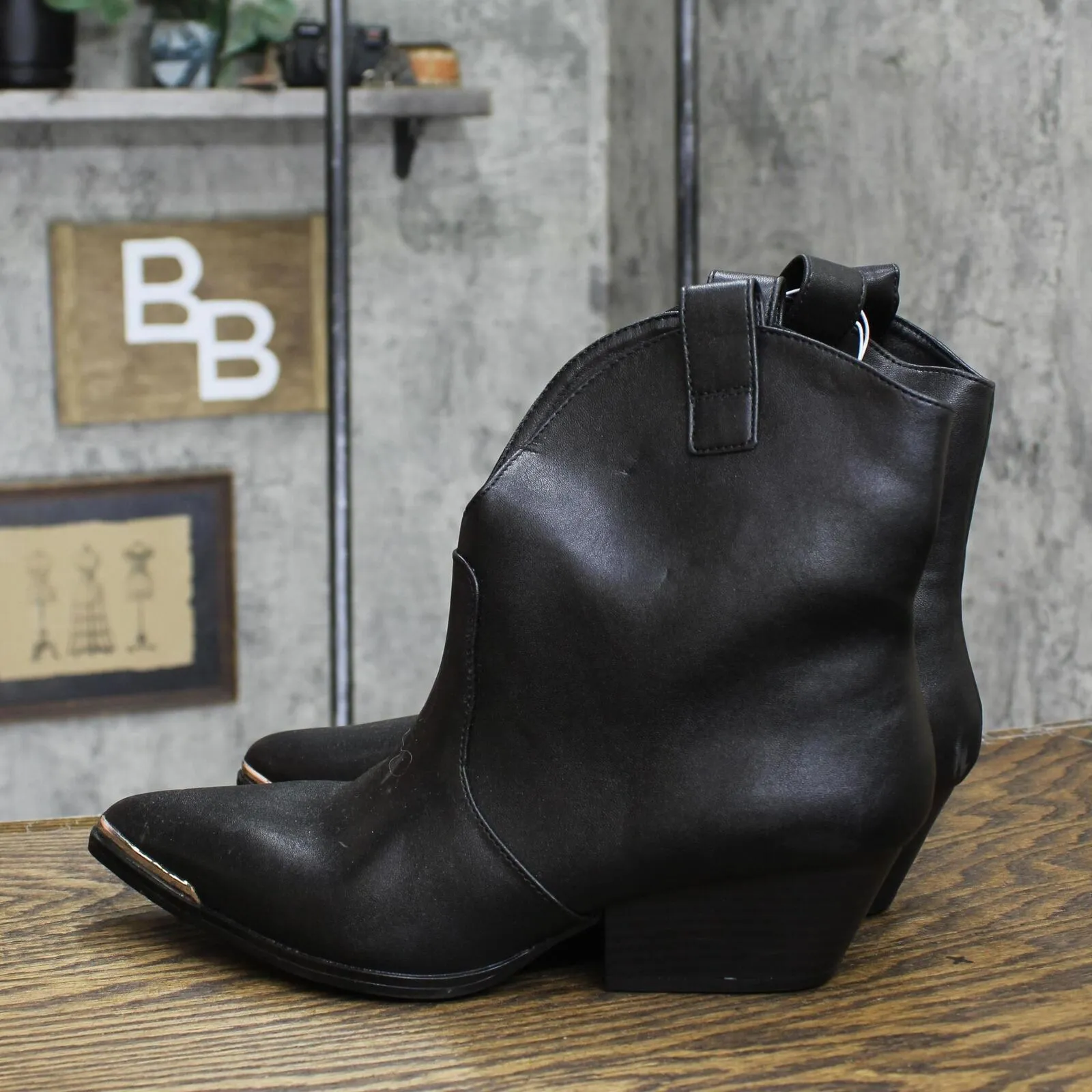 Universal Thread Women's Henley Ankle Western Boots 88375060 Black 10M
