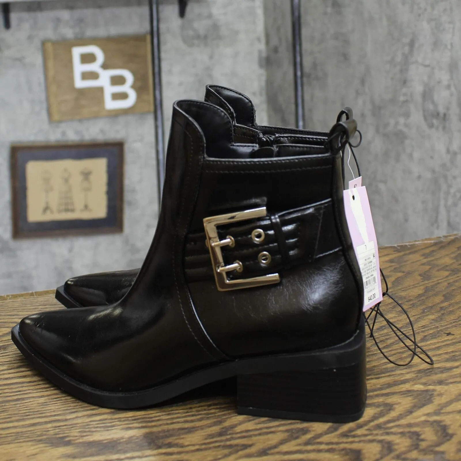 Wild Fable Giovanna Buckle Western Ankle Boots with Memory Foam Insole Black 7M