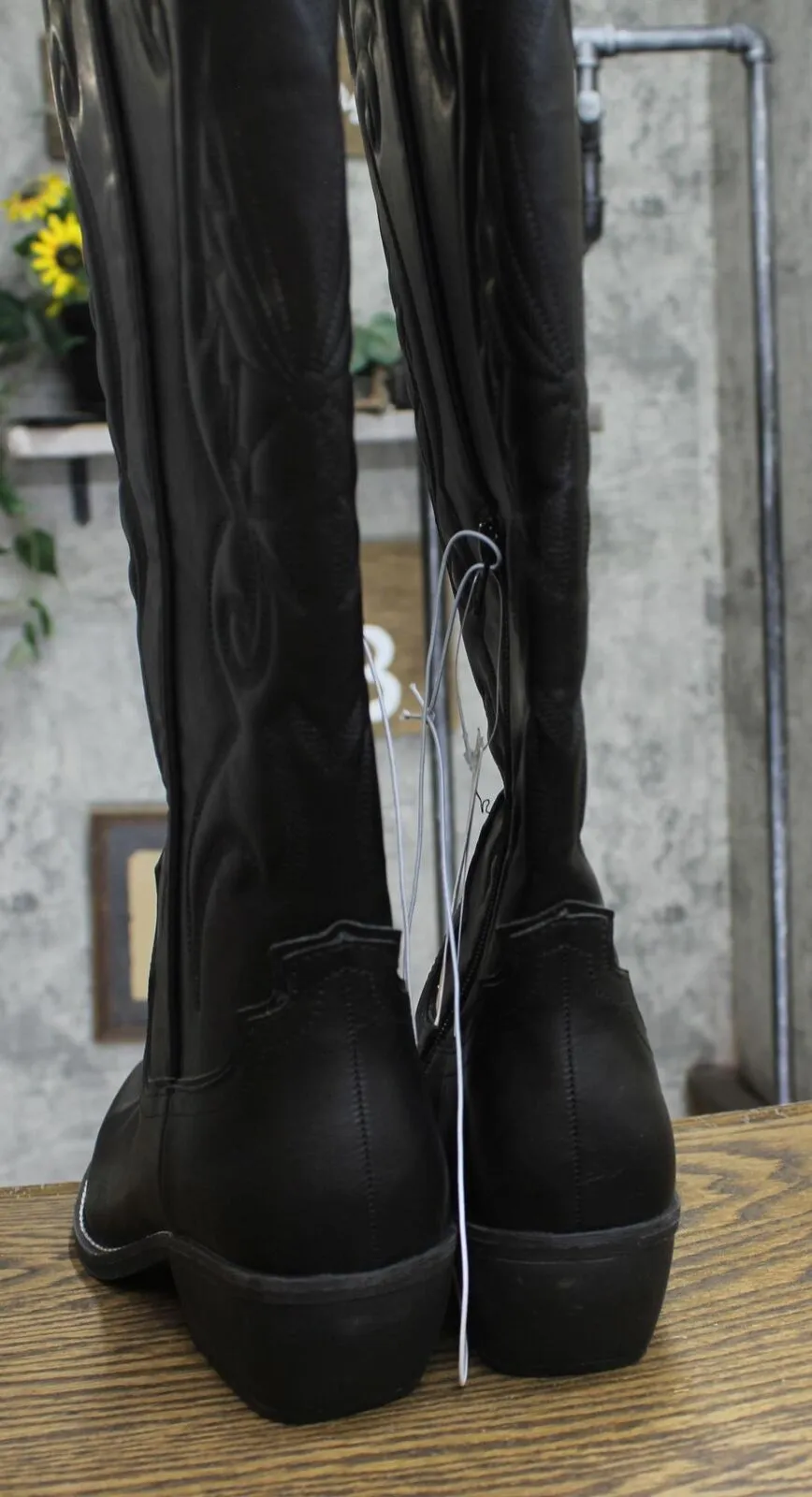 Wild Fable Womens Kenzi Western Boots with Memory Foam Insole Jet Black 11M